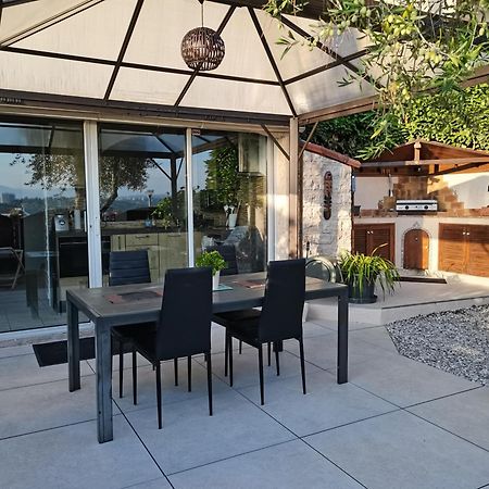 Charmant 2P Au Calme, Jardin, Piscine, Vue Panoramique Et Stationnement Villeneuve-Loubet Zewnętrze zdjęcie