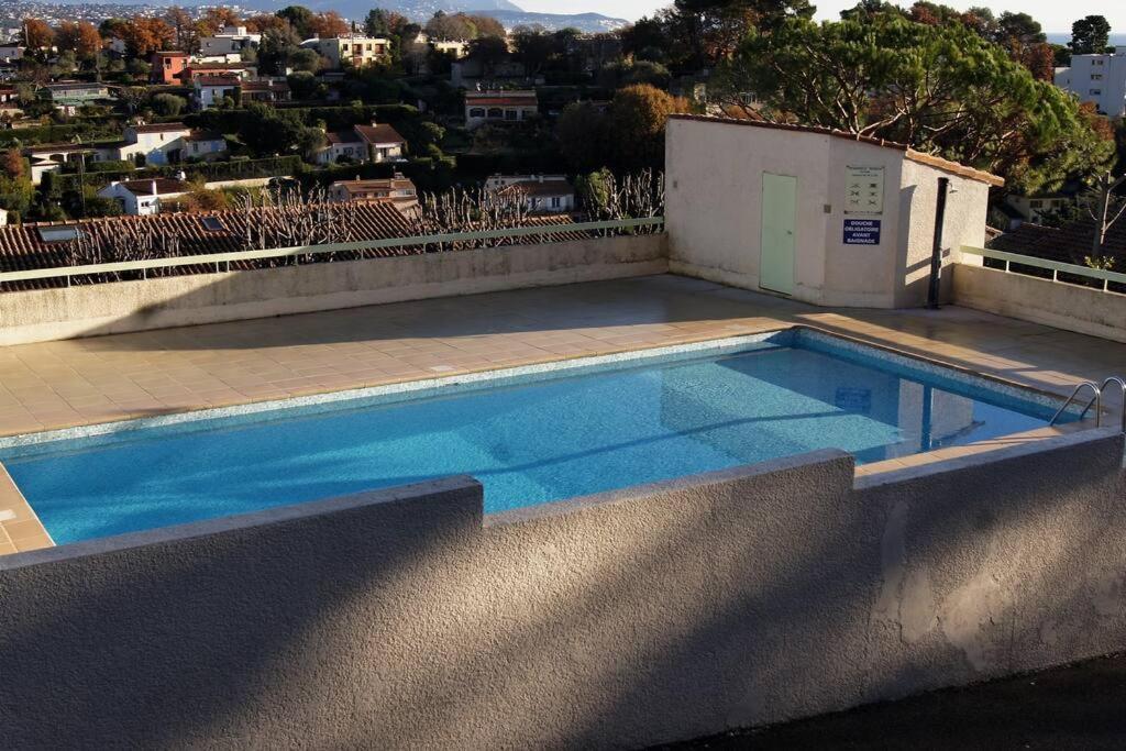 Charmant 2P Au Calme, Jardin, Piscine, Vue Panoramique Et Stationnement Villeneuve-Loubet Zewnętrze zdjęcie