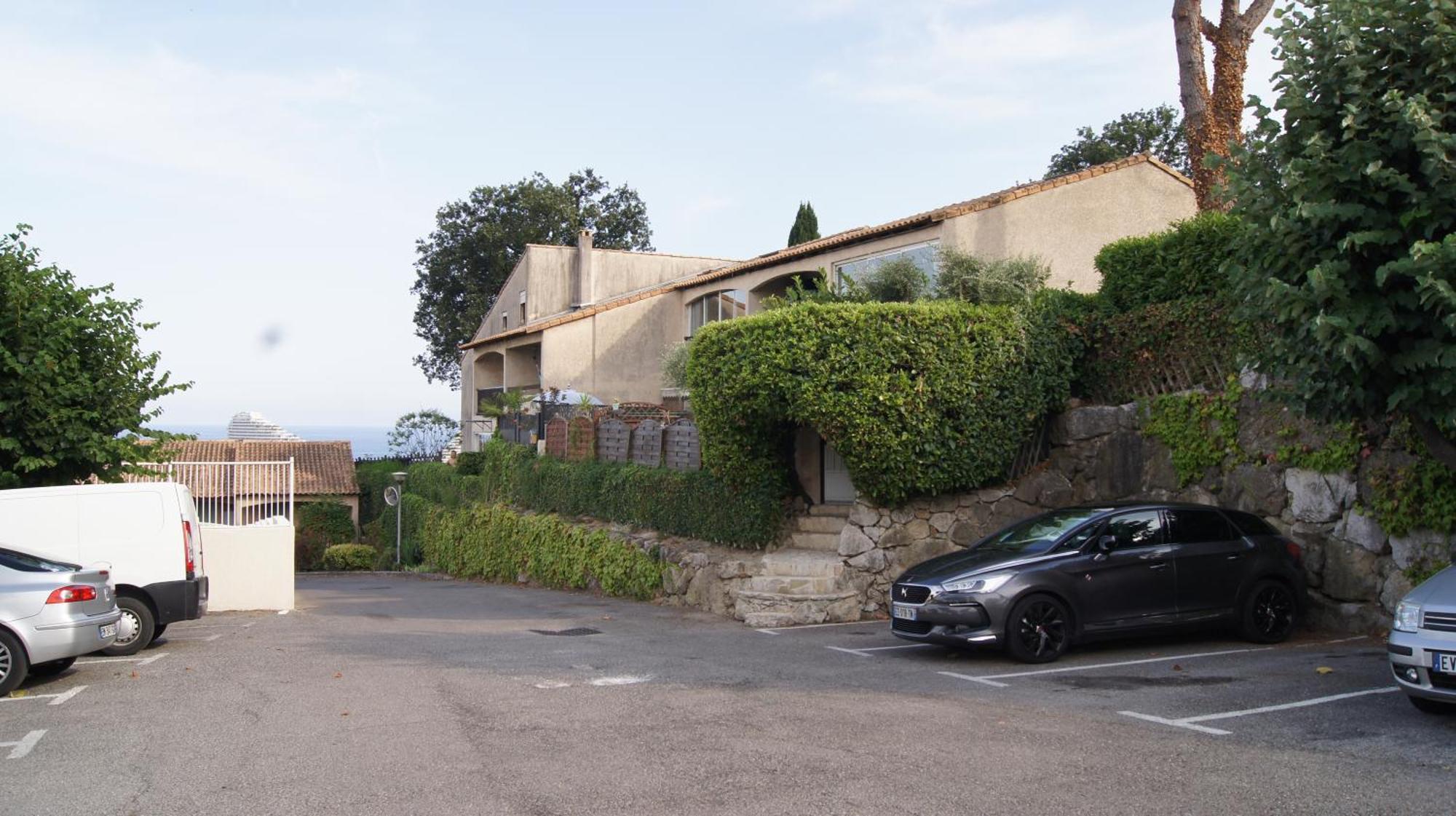 Charmant 2P Au Calme, Jardin, Piscine, Vue Panoramique Et Stationnement Villeneuve-Loubet Zewnętrze zdjęcie